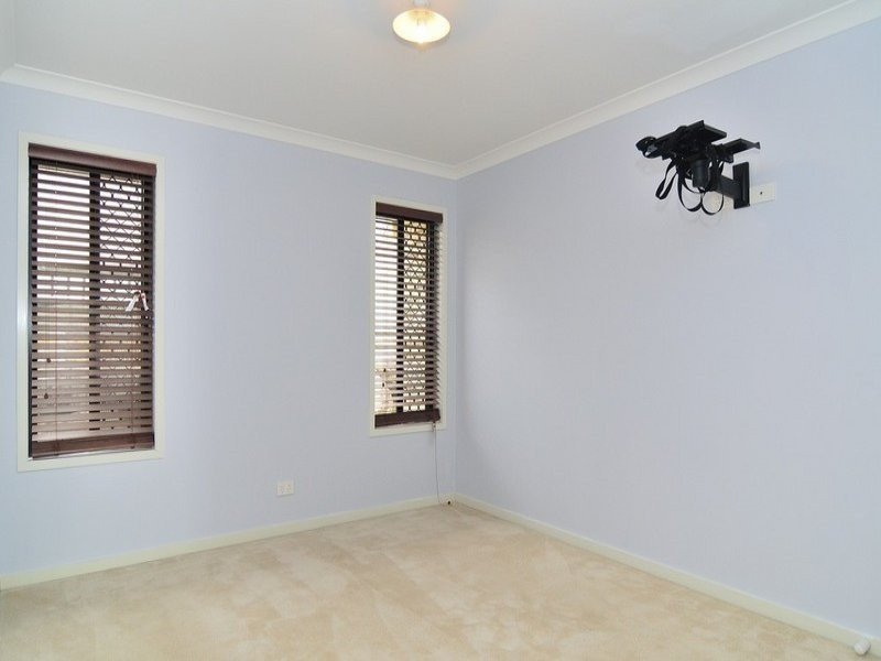 2 Piccadilly Court, Deebing Heights QLD 4306