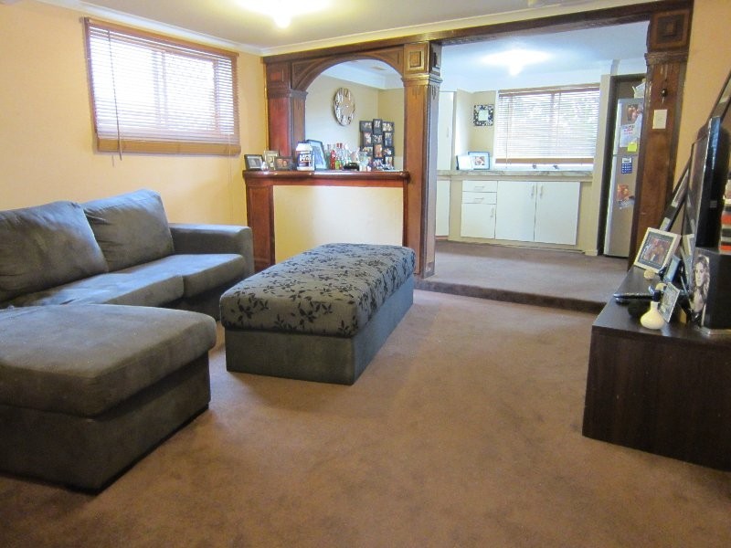 287 Sth Station Road, Raceview QLD 4305