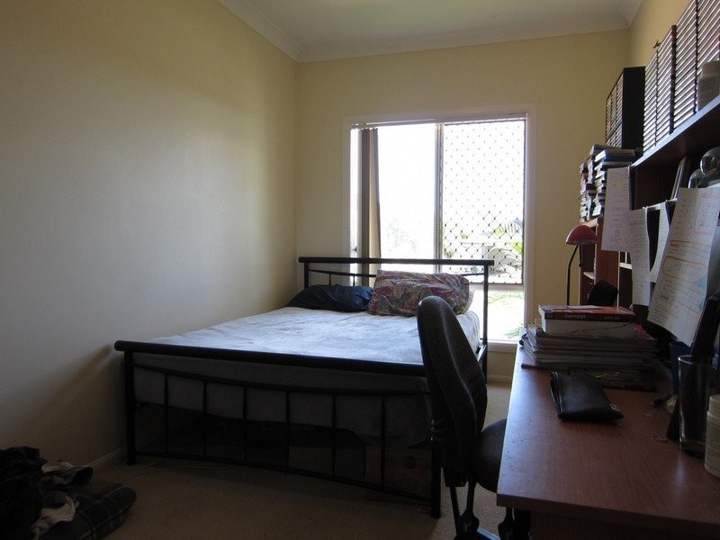 18 Harrison Grove, Deebing Heights QLD 4306