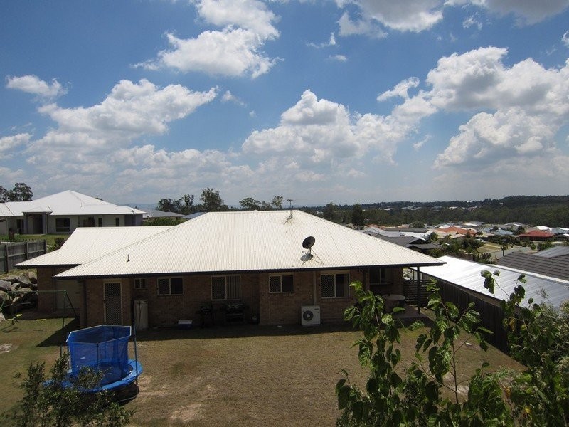 18 Harrison Grove, Deebing Heights QLD 4306