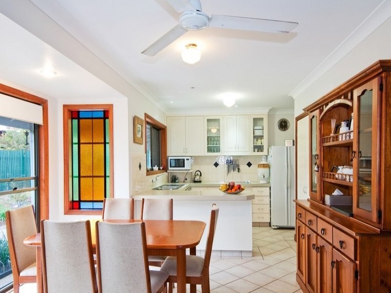 14 Marica Street, Bellbowrie QLD 4070