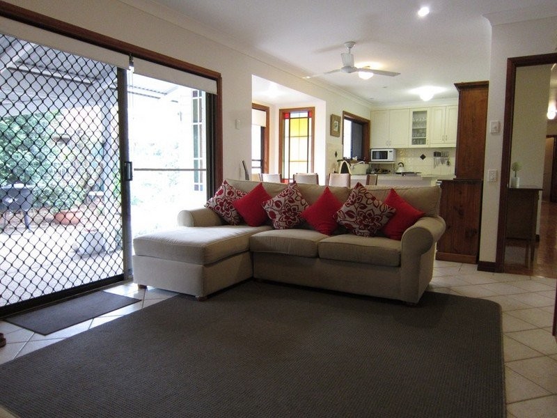 14 Marica Street, Bellbowrie QLD 4070