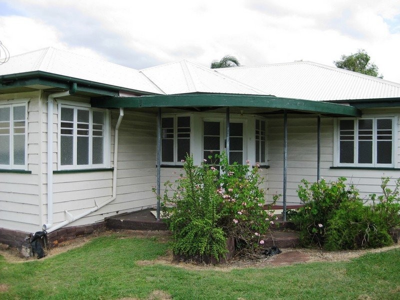 23 Morris Street, Silkstone QLD 4304