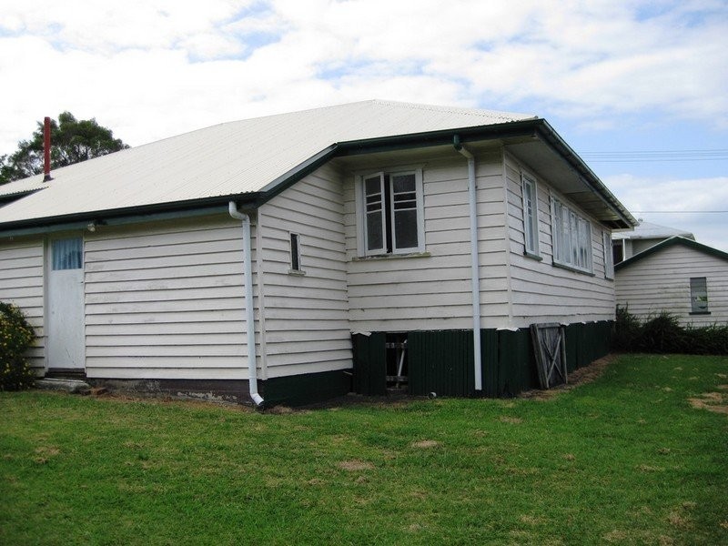 23 Morris Street, Silkstone QLD 4304