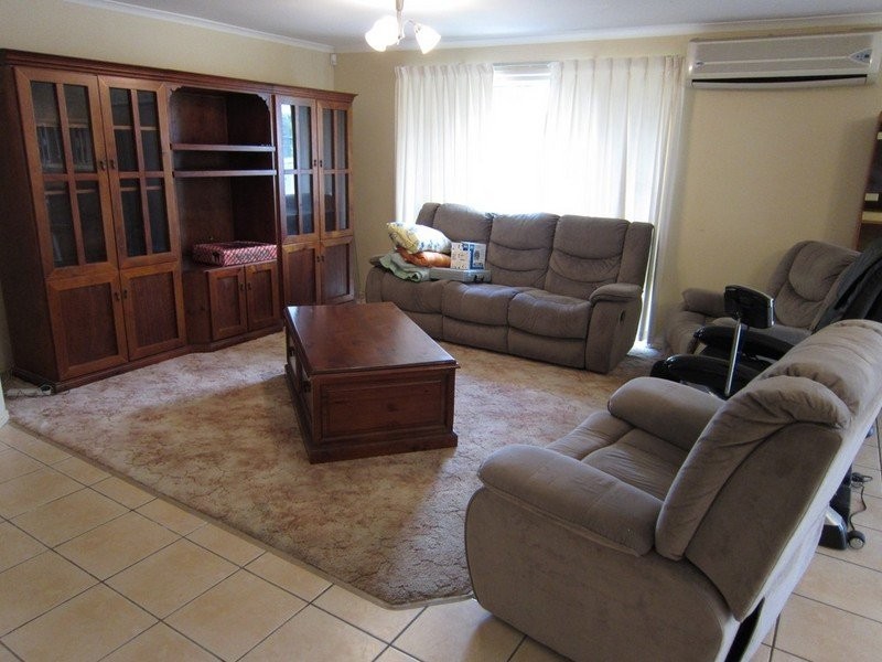16 Toft Drive, Raceview QLD 4305