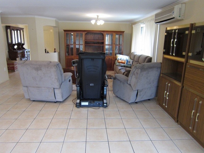 16 Toft Drive, Raceview QLD 4305