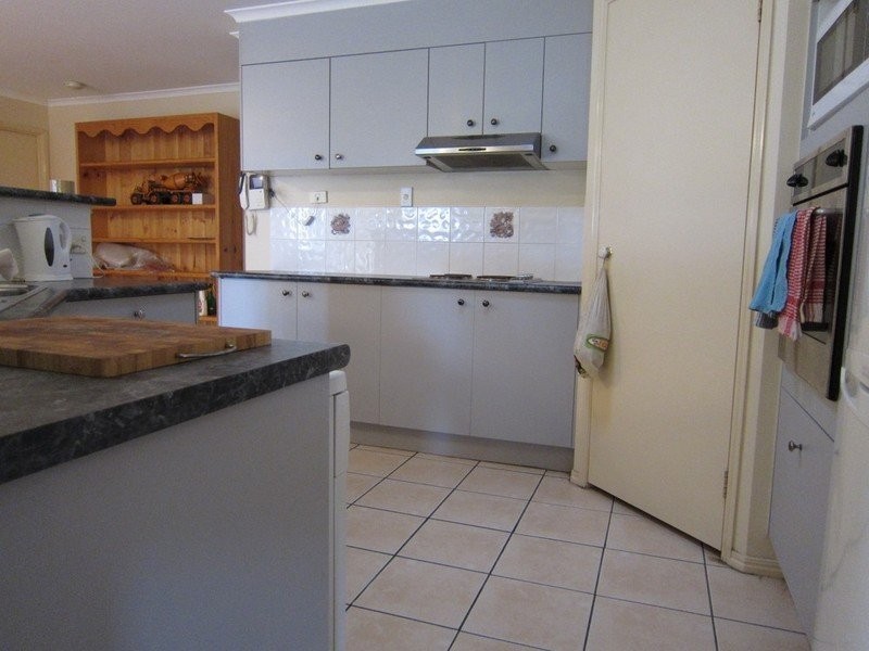 16 Toft Drive, Raceview QLD 4305