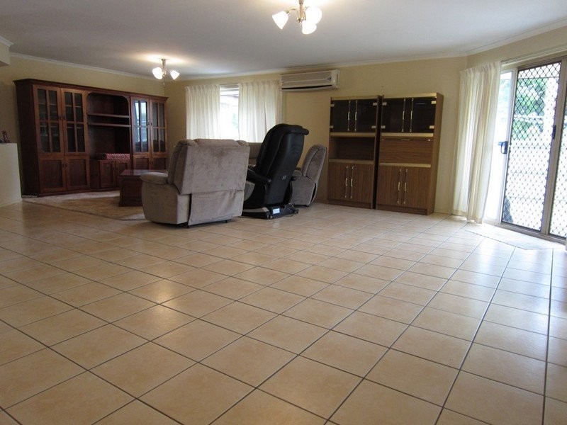 16 Toft Drive, Raceview QLD 4305