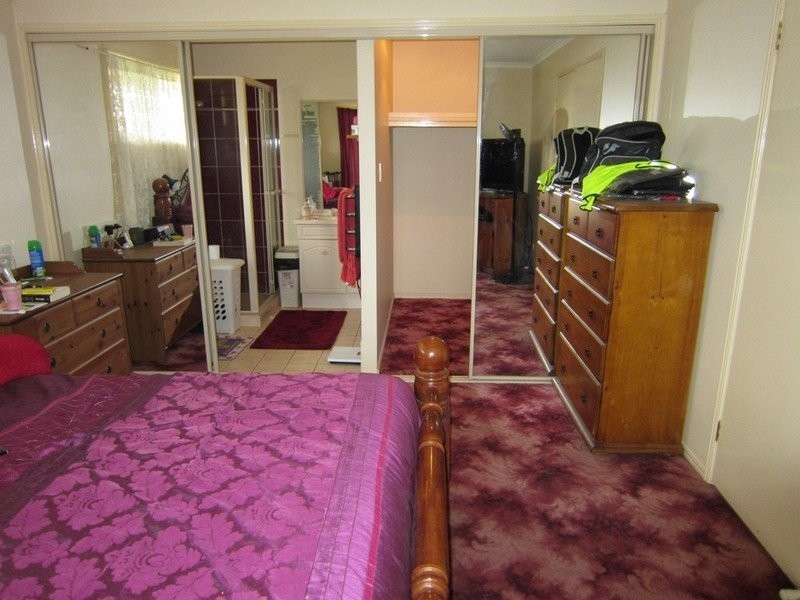 16 Toft Drive, Raceview QLD 4305