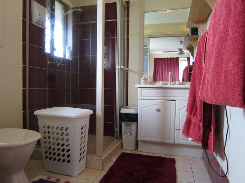 16 Toft Drive, Raceview QLD 4305