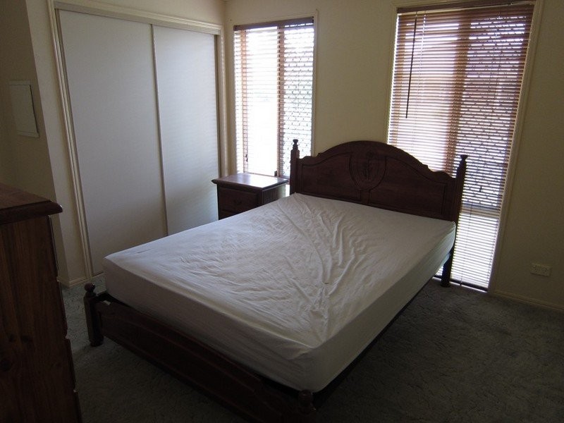 16 Toft Drive, Raceview QLD 4305