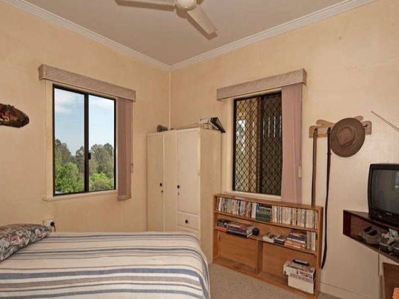 39 Lobb Street, Churchill QLD 4305