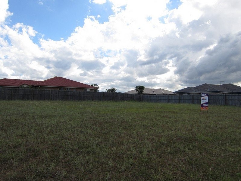 7 Wattle Crescent, Raceview QLD 4305