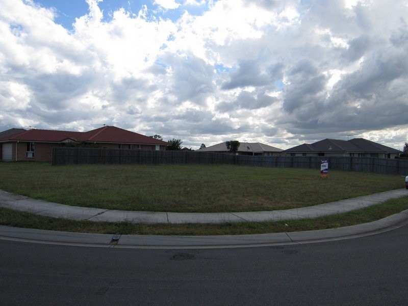 7 Wattle Crescent, Raceview QLD 4305