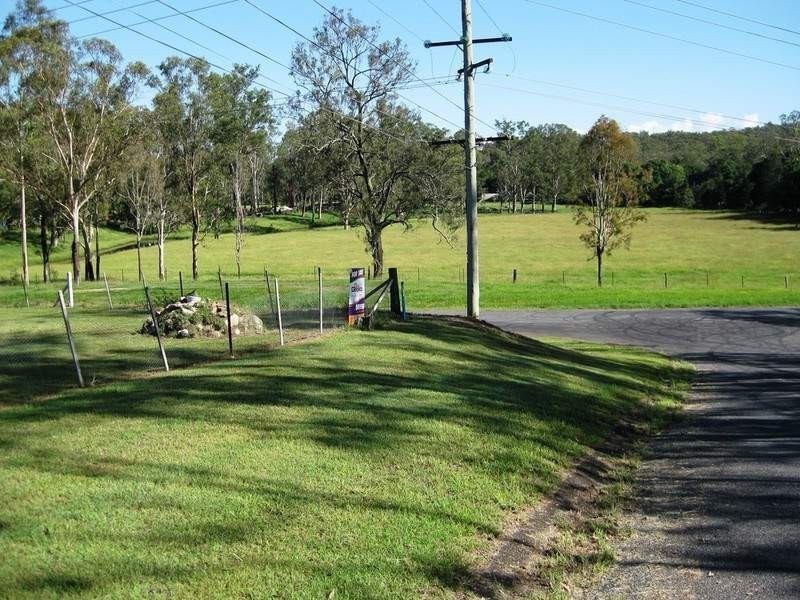 41 East Owen Street, Raceview QLD 4305