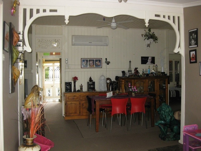 6 Teape Street, Silkstone QLD 4304