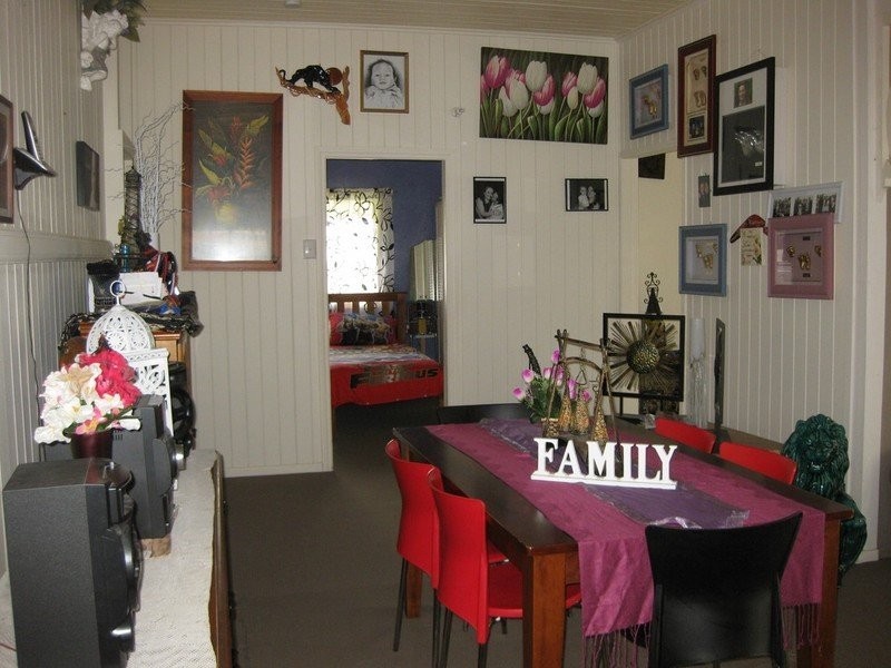 6 Teape Street, Silkstone QLD 4304