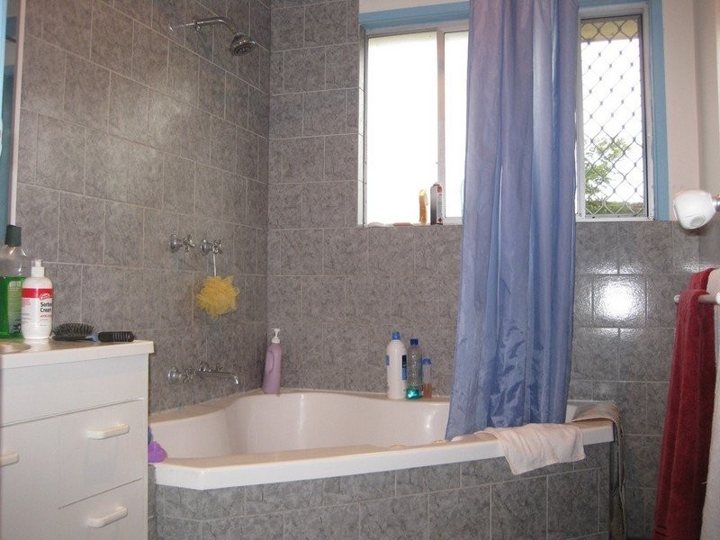 11 Guilfoyle Street, Churchill QLD 4305