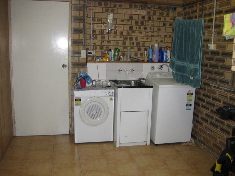 11 Guilfoyle Street, Churchill QLD 4305