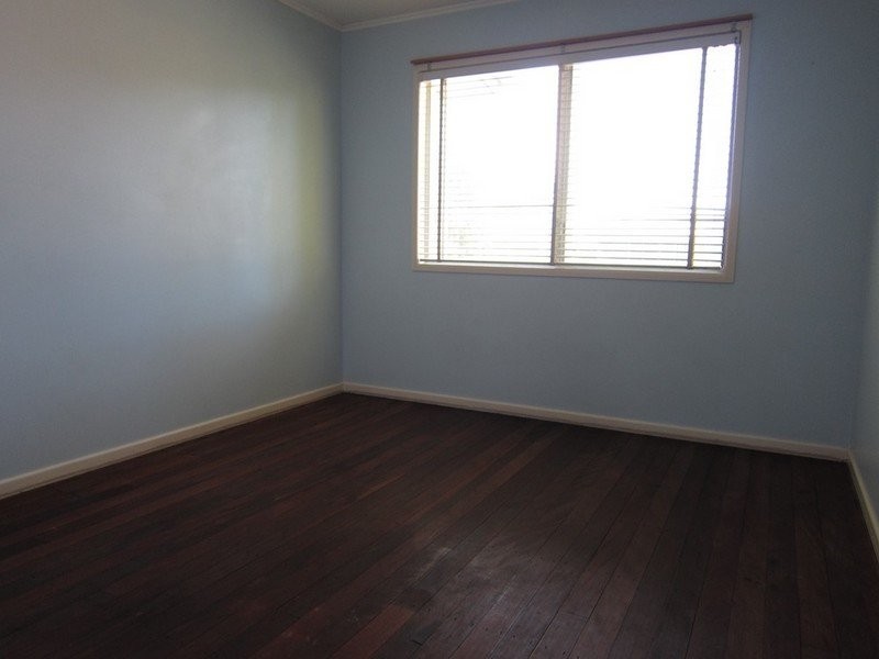 19 Gwendoline Street, Raceview QLD 4305