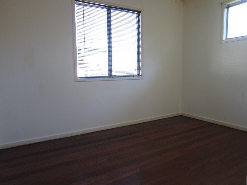 19 Gwendoline Street, Raceview QLD 4305