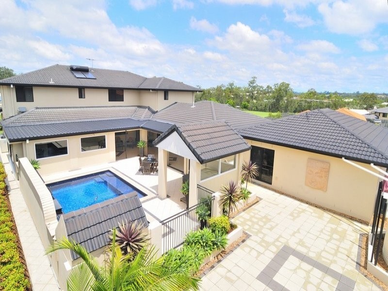 24 Kensington Drive, Flinders View QLD 4305