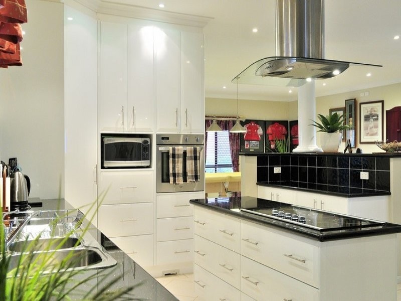 24 Kensington Drive, Flinders View QLD 4305