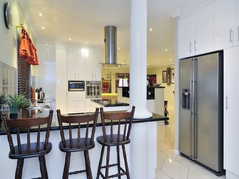 24 Kensington Drive, Flinders View QLD 4305