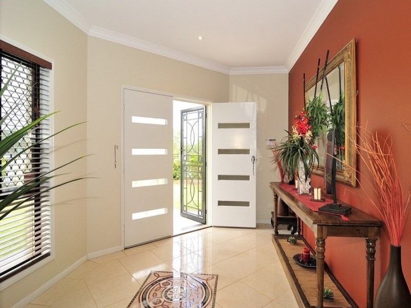 24 Kensington Drive, Flinders View QLD 4305