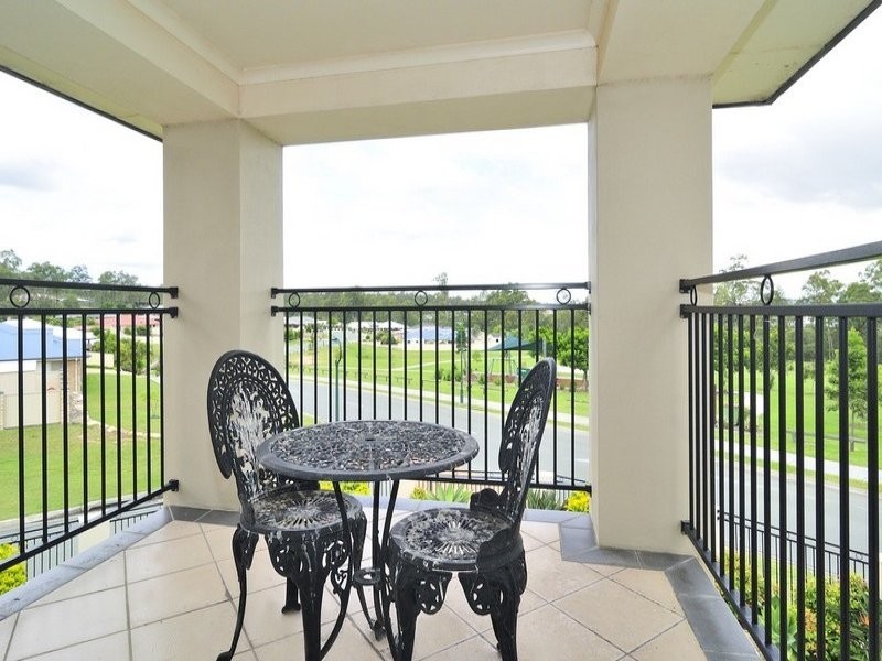 24 Kensington Drive, Flinders View QLD 4305