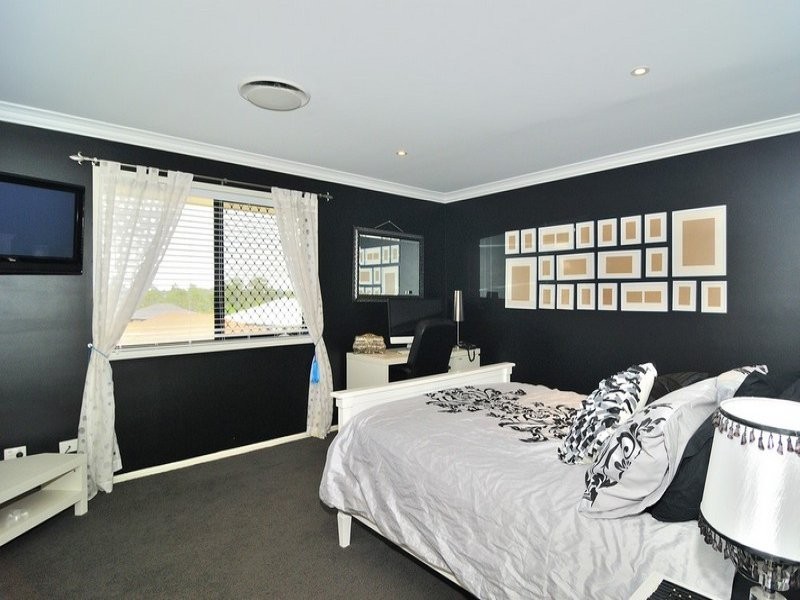 24 Kensington Drive, Flinders View QLD 4305