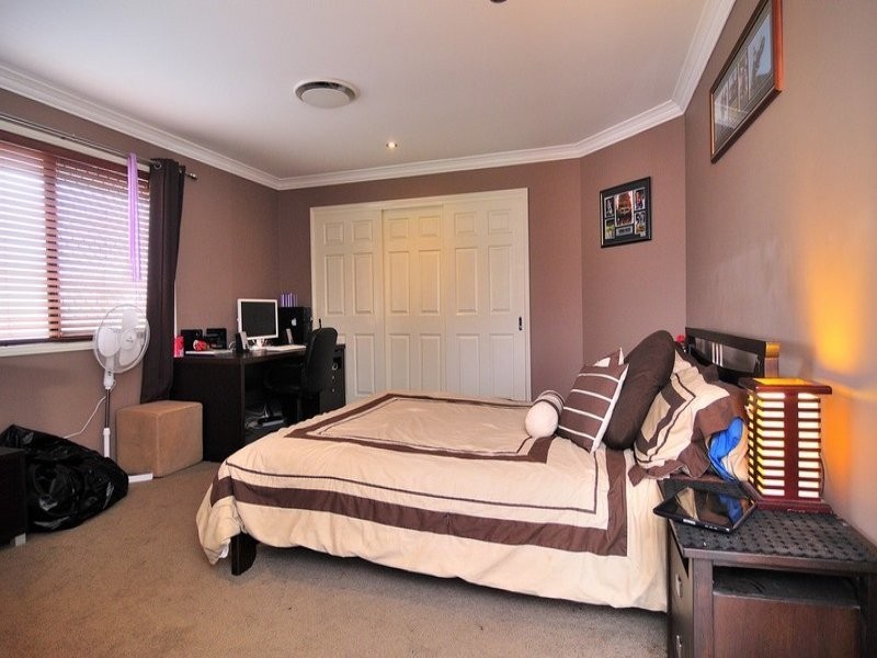 24 Kensington Drive, Flinders View QLD 4305