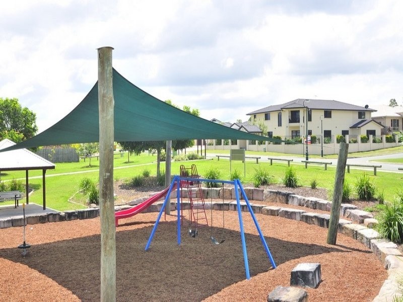 24 Kensington Drive, Flinders View QLD 4305