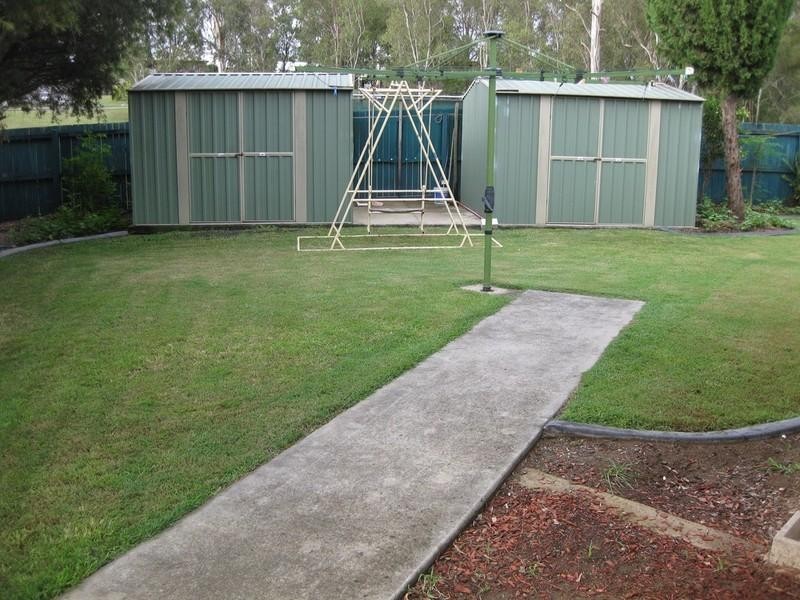 6 Flametree Close, Flinders View QLD 4305