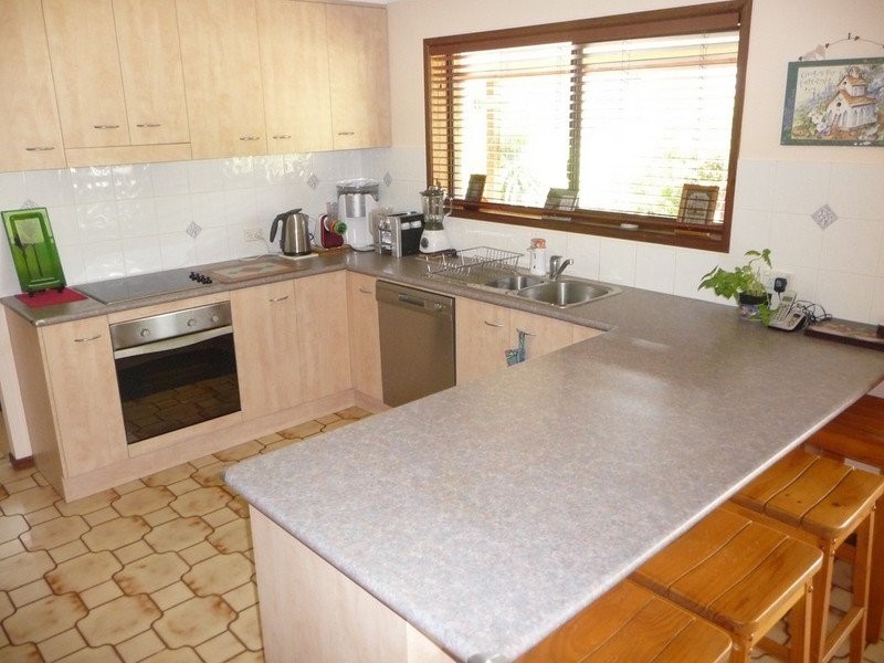 5 Eton Avenue, Flinders View QLD 4305