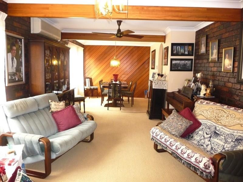 5 Eton Avenue, Flinders View QLD 4305