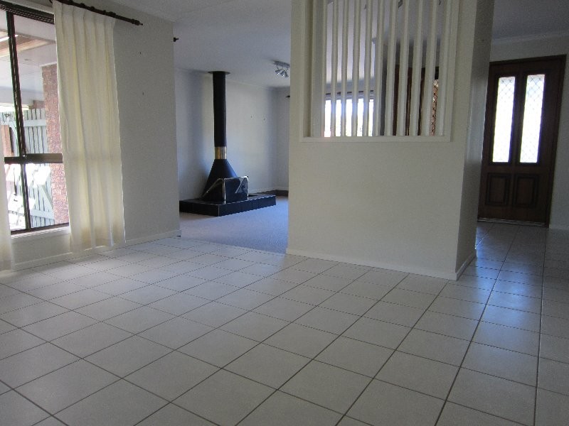 14 Pandian Crescent, Bellbowrie QLD 4070