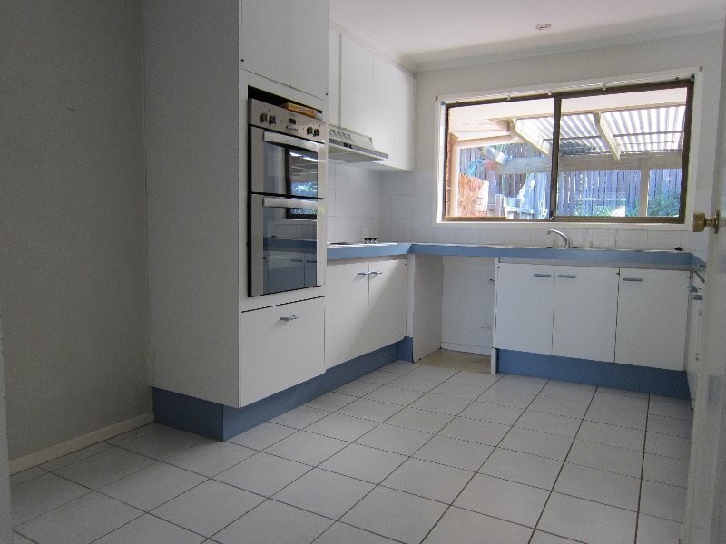 14 Pandian Crescent, Bellbowrie QLD 4070