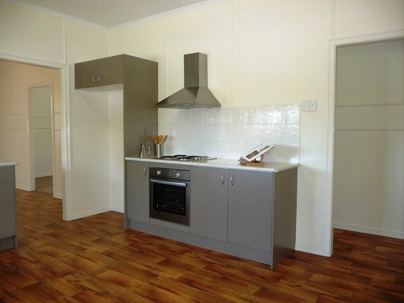 1 Bottomley Street, Brassall QLD 4305