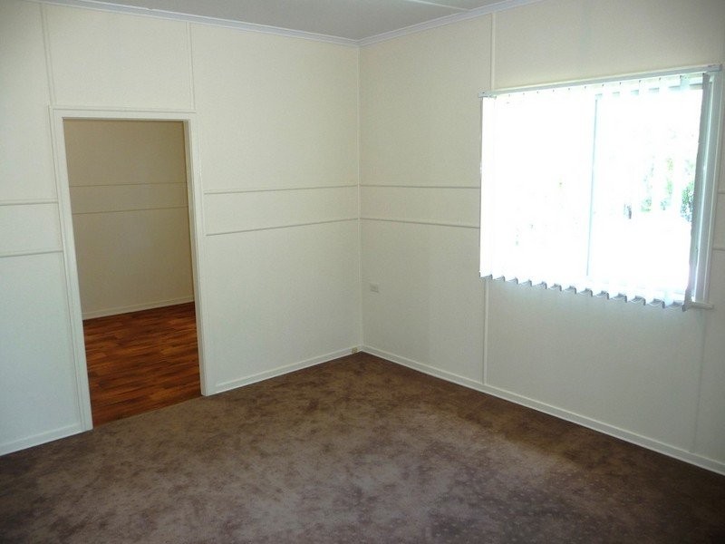 1 Bottomley Street, Brassall QLD 4305