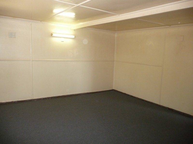 1 Bottomley Street, Brassall QLD 4305