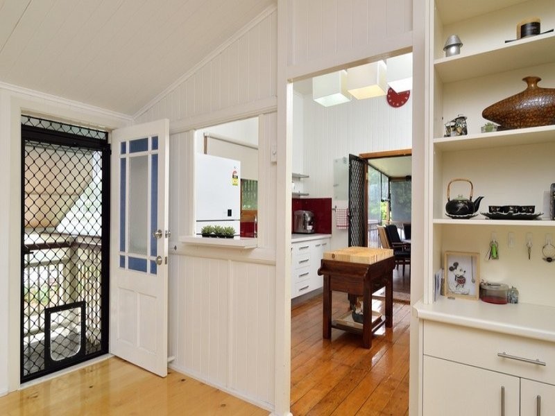 141 Cascade Street, Raceview QLD 4305