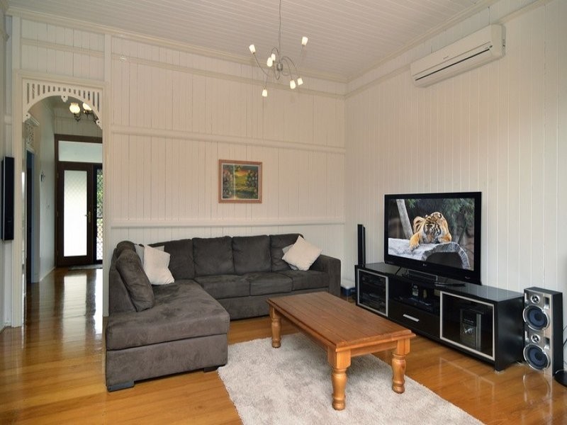 141 Cascade Street, Raceview QLD 4305