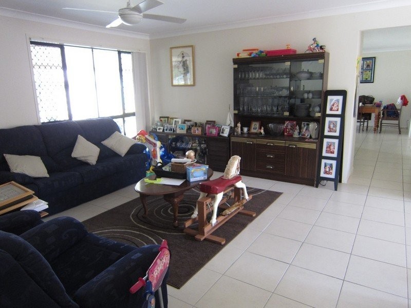 26 Burswood Close, Wulkuraka QLD 4305