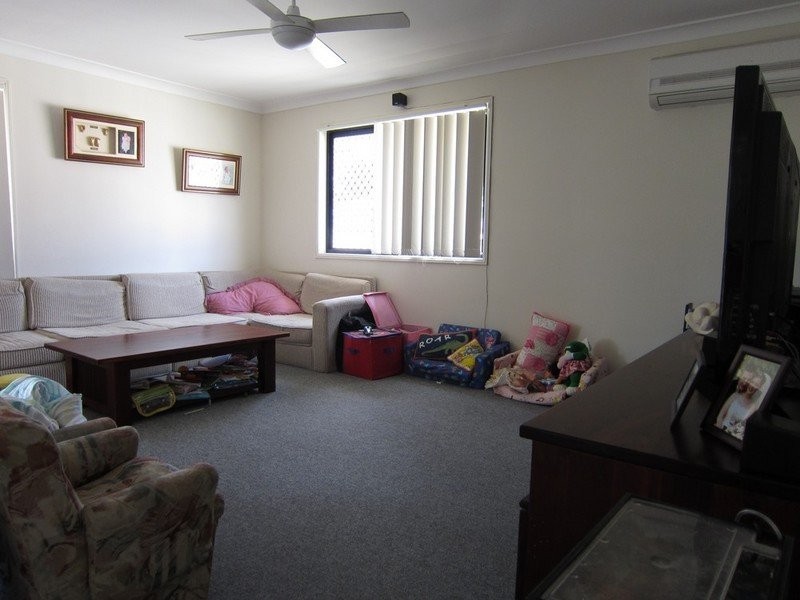 26 Burswood Close, Wulkuraka QLD 4305
