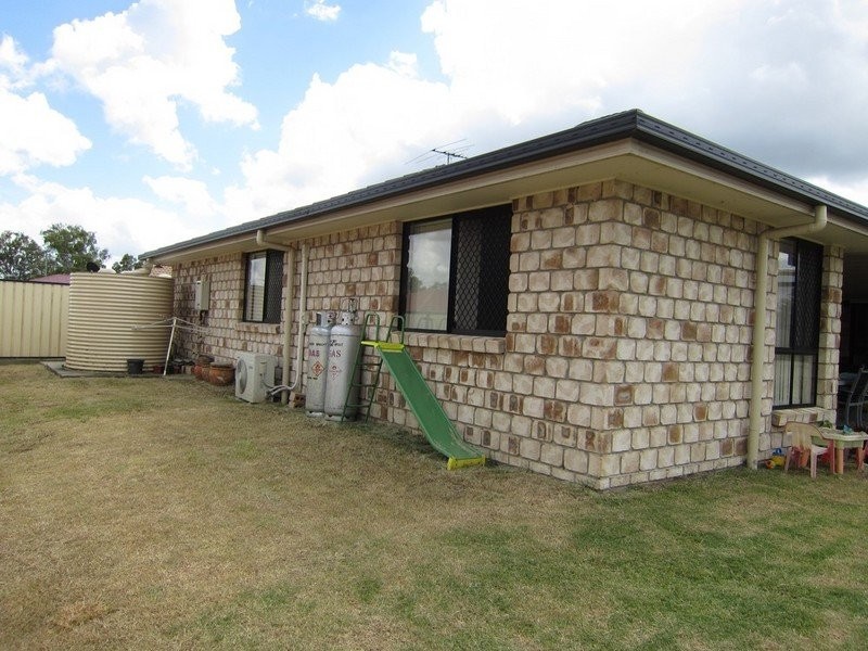 26 Burswood Close, Wulkuraka QLD 4305