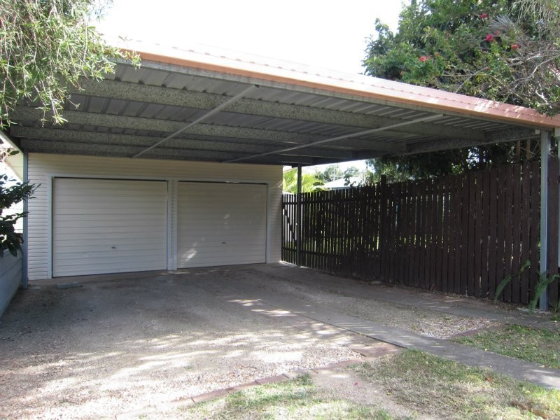 3 Shapcott Street, Eastern Heights QLD 4305