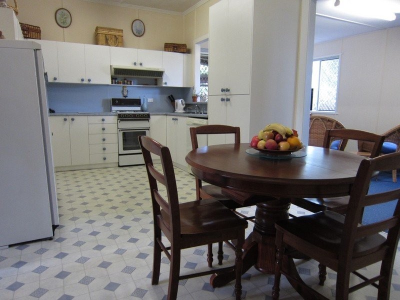 3 Shapcott Street, Eastern Heights QLD 4305