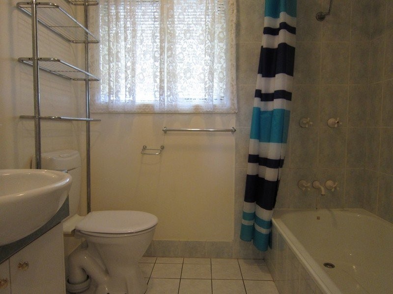 24 Midland Street, Yamanto QLD 4305