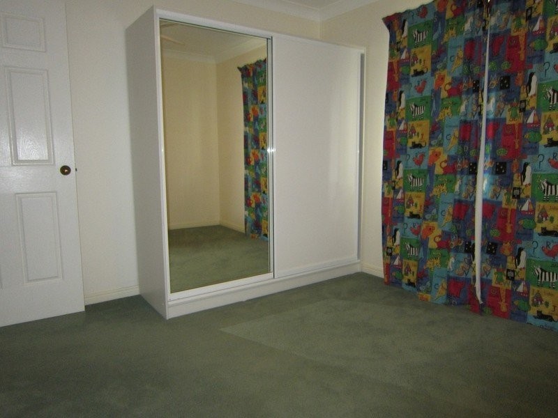 24 Midland Street, Yamanto QLD 4305